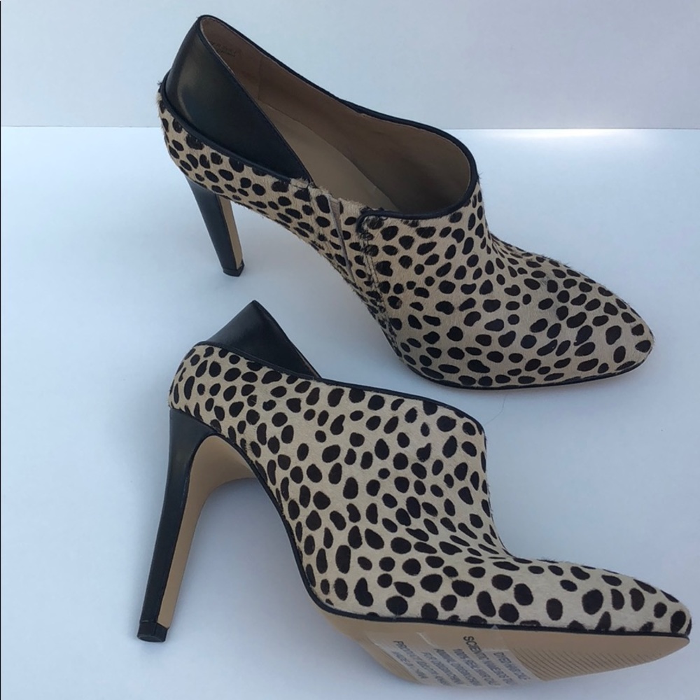 Ann Taylor Ankle Bootie Calf HairAnimal Print NWOB - Picture 3 of 8